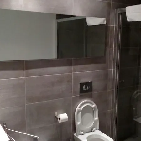 Nwt Monserrat Apartamento